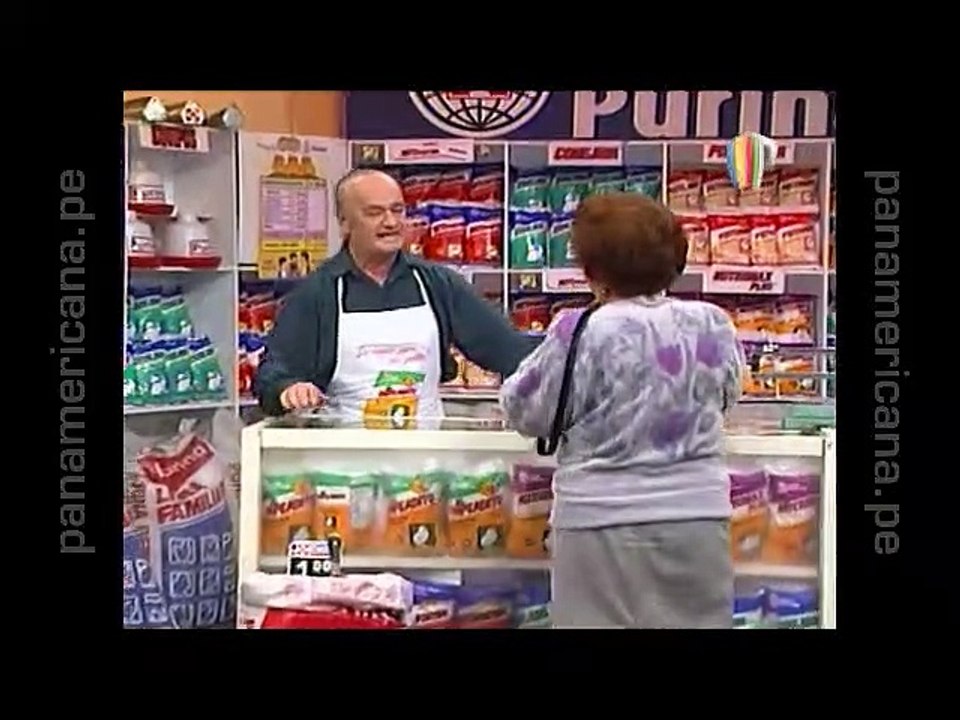 Sketch Risas y salsa "La tienda del chino"todo el elenco junto cantando "la  historia del pato que detras de la pata andaba..."