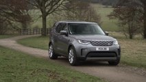 The new Land Rover Discovery SE D300 MHEV Design in Eiger Grey