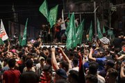 احتفالات فلسطينية مع بدء وقف إطلاق النار في الحرب الإسرائيلية على غزة