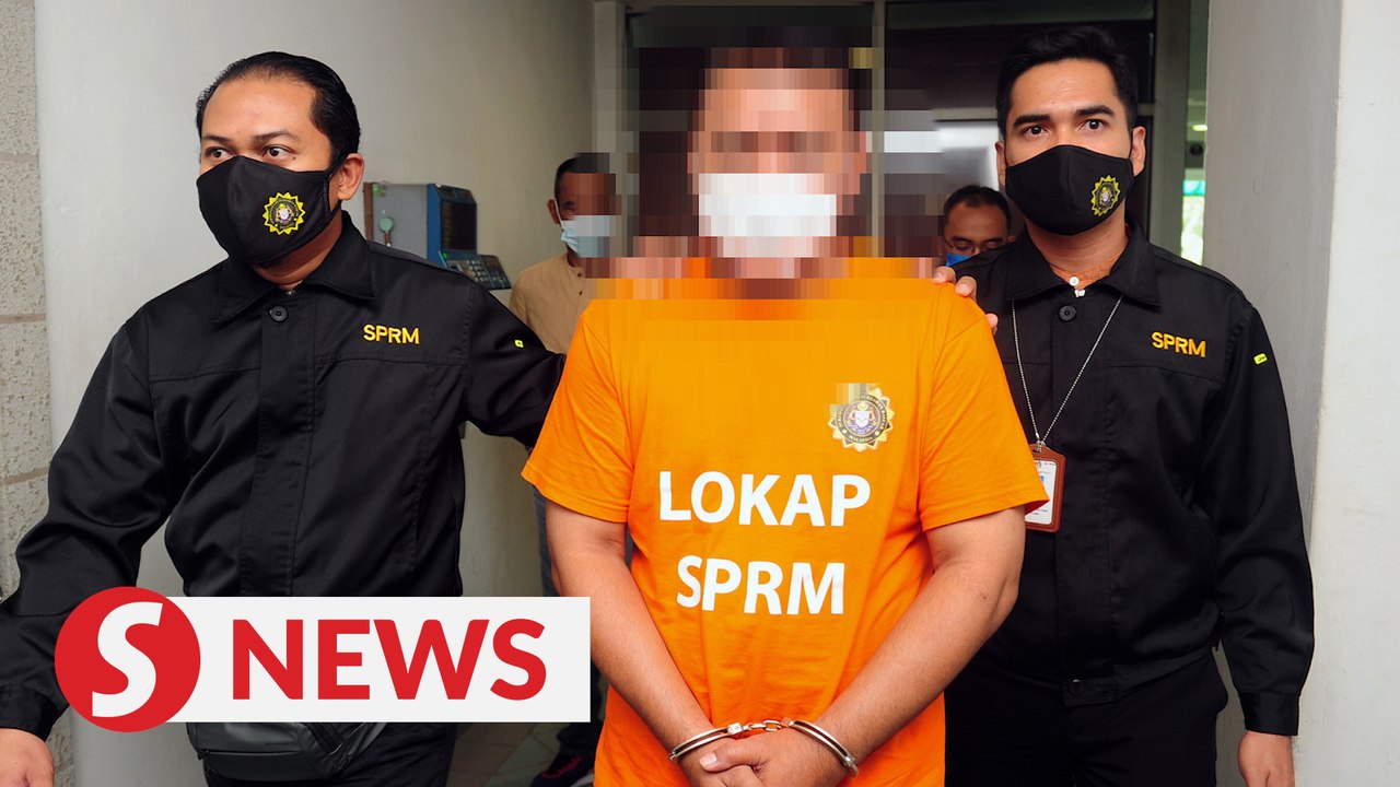 Klang school principal remanded for alleged graft