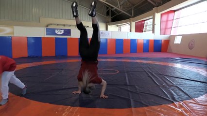 BALIKESİR - 'İlklerin kadını' Yasemin Adar, ilk olimpiyat madalyası hedefi için form tutuyor