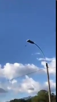 AMAZING UFO SIGHTING IN COSTA RICA 2021 - Observation incroyable d'OVNIS AU COSTA RICA 2021