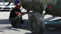 Sahile zorunlu iniş yapan Azerbaycan askeri helikopterinde arıza giderildi