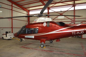 AFYONKARAHİSAR - Üzerine sıcak su dökülen bebeği kucağında taşıyan acil tıp teknisyeni Mehmet Canko, o onları anlattı