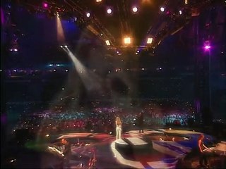 Céline Dion chante "S'il Suffisait D'aimer" en live au Stade de France (1999)