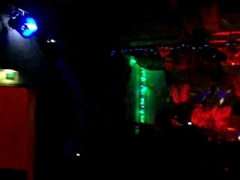 Underdome 22.04.2006 à Troyes ... salle CHILLOUT