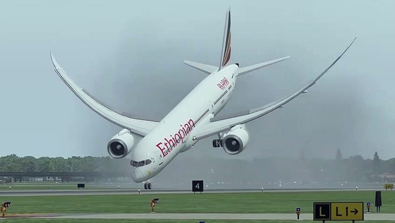 The wings almost break when the Ethiopian Boeing 787 tries to land in a storm | As asas quase se quebram quando o Boeing 787 etíope tenta pousar em uma tempestade | XPlane 11