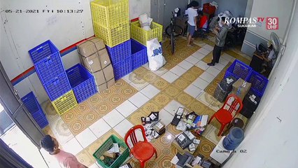 Viral ! Duel Polisi Dengan Kurir Narkoba