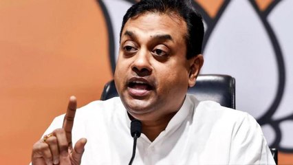 Halla Bol: Debate on BJP-Congress toolkit fight