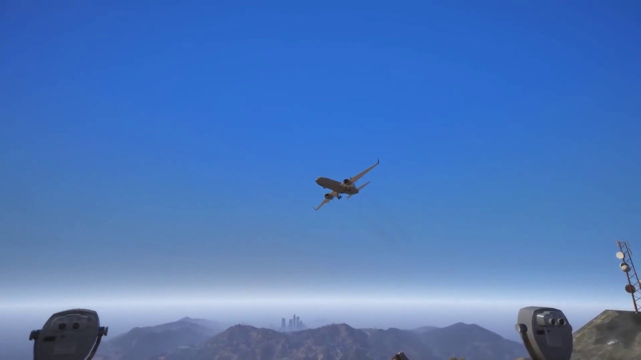 Drug dealer jumps out of 737 after being caught by police | Traficante de drogas salta do máximo de 737 após ser pego pela polícia