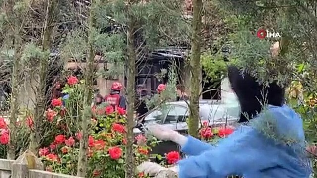 Eşine kızdı, evini ateşe verip kendisini içeriye kilitledi