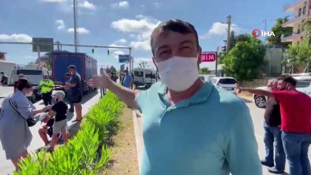 Freni patlayan kamyon kırmızı ışıkta bekleyen araçların arasına böyle daldı: 2 yaralı