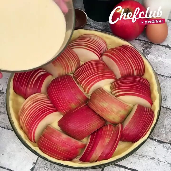 Individual Apple Pies   An Inflatable Apple Pie   And Every Other Apple Pie Imaginable 