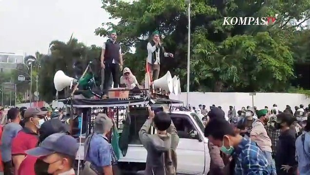 Ricuh! Polisi Amankan Puluhan Anggota HMI saat Aksi Bela Palestina di Kedubes AS