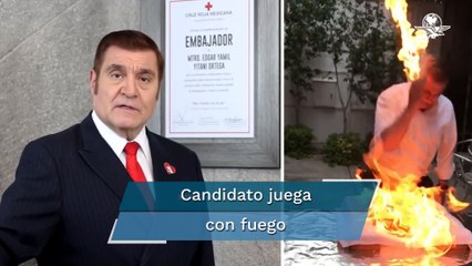 Candidato de Puebla prende fuego a su mano para declararse listo para debate; lo tunden en redes
