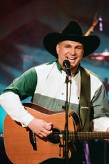 Garth Brooks’ "Beaches of Cheyenne" Has Quite the Backstory