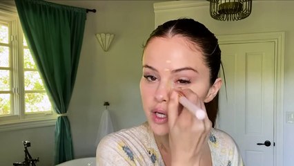 Selena Gomez'S Guide To The Perfect Cat Eye | Beauty Secrets | Vogue