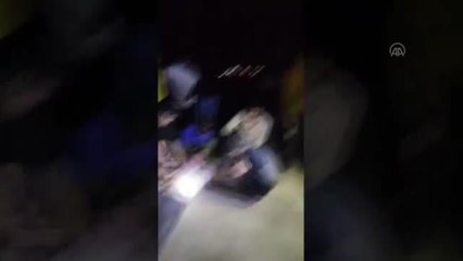 Mehmetçik'ten Yunanistan'ın yasa dışı yollarla Türkiye'ye göndermek istediği 42 düzensiz göçmene yardım eli