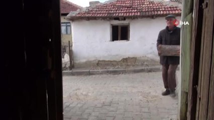 Denizli'nin son senek ustası...Artık eski çamlar testi ve bardak olamayacak