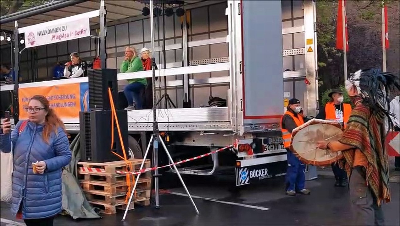 #KUNDGEBUNG / #Polizeieinsatz - #Berlin, Theodor-Heuss-Platz, 21.05.2021