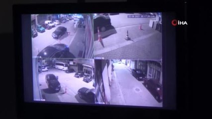 Apartmanı kumarhaneye çeviren 20 kişi suçüstü yakalandı