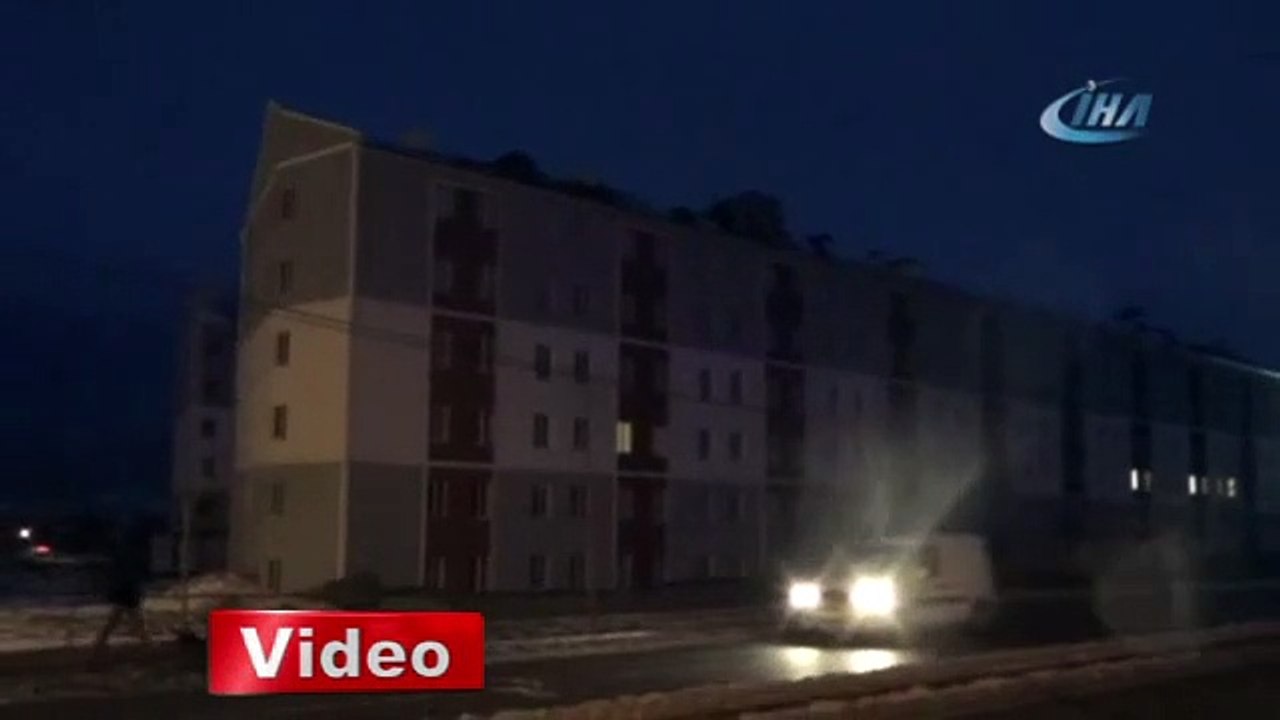 Kuvvetli lodos ağaçları devirdi