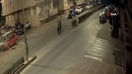 Çaldığı televizyonu omuzlayıp koşarak böyle kaçtı