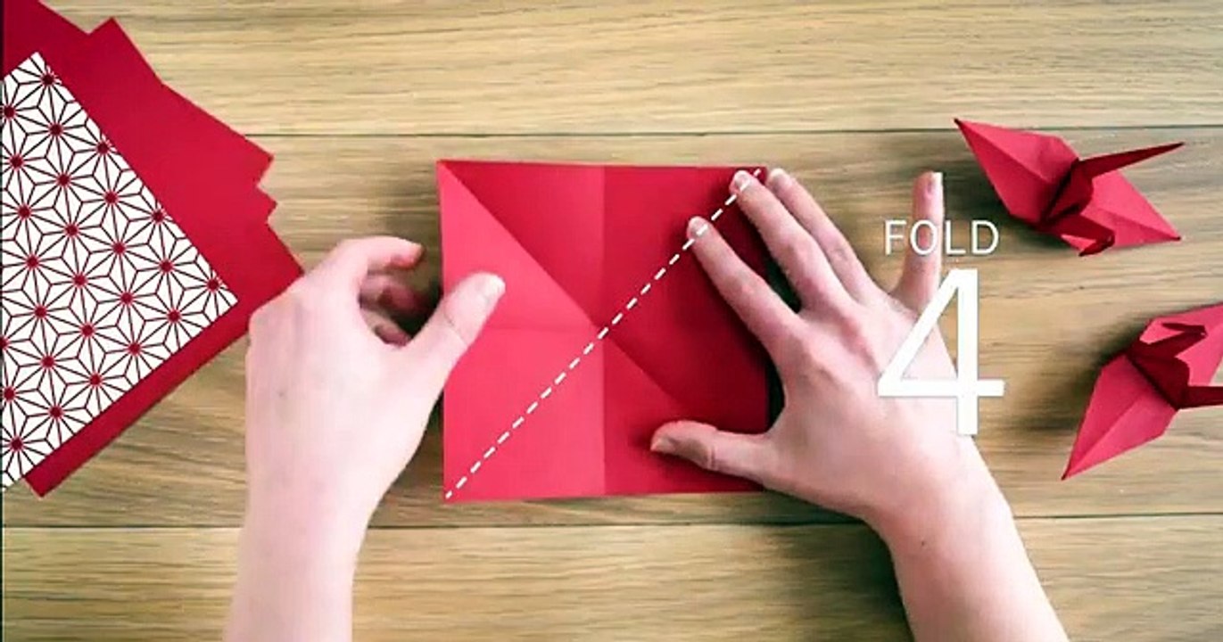 How To Fold A Paper Crane | Orizuru (折鶴)