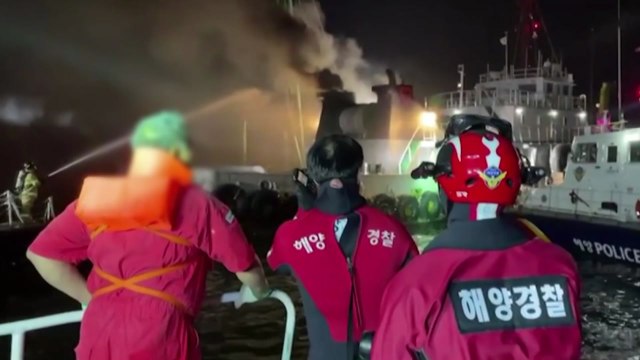 인천 승봉도 해상에서 예인선 불...승선원 전원 구조 / YTN