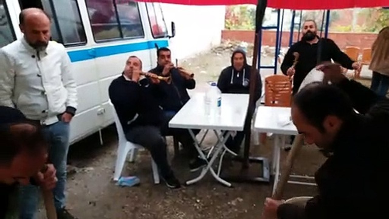 davul zurna müzik ile keşkek karımı
