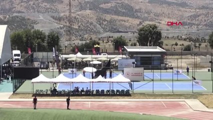 ŞIRNAK'TA 'CUDİ CUP ULUSAL TENİS TURNUVASI' DEVAM EDİYOR