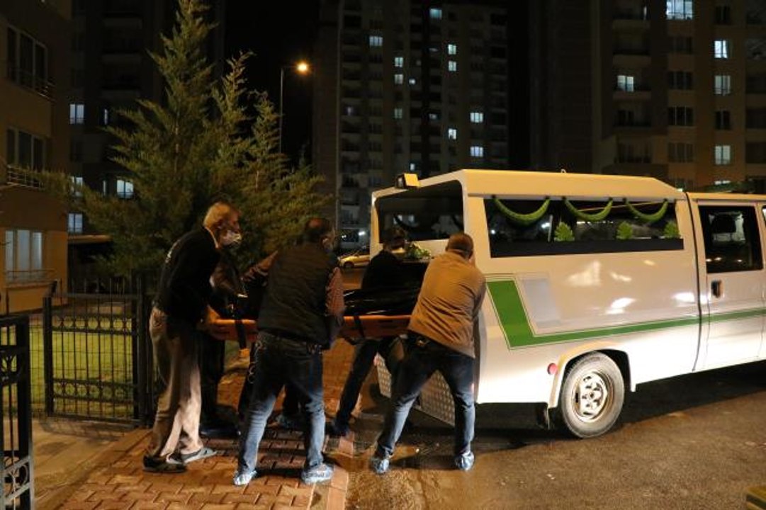 Kayseri'de tartıştığı babasını önce tabancayla vurdu sonra bıçaklayarak öldürdü