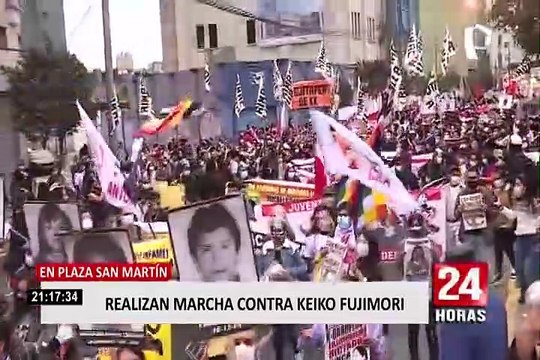 Realizan marcha en contra de la candidatura de Keiko Fujimori