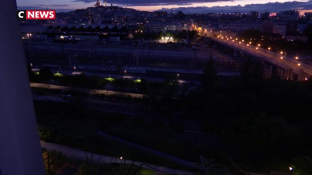 La situation continue de se dégrader à Stalingrad, les riverains excédés