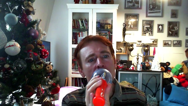 Wiwi égratigne 1-800-273-8255