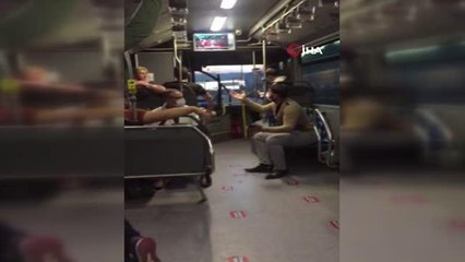 Metrobüste "bacak bacak üzerine attın" kavgası