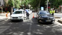 Son dakika haberi! Diyarbakır polisi, kısıtlamada denetimlerini sürdürüyor