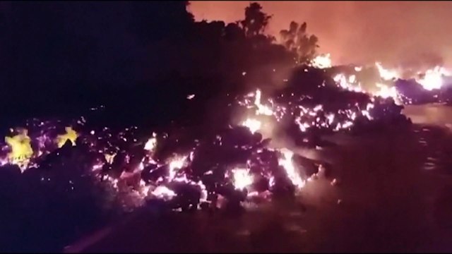 ДР Конго: тысячи людей бежали в Руанду из-за извержения вулкана