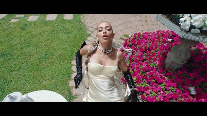 Mad Clip & Ελένη Φουρέιρα - Μπορεί (Official Music Video)