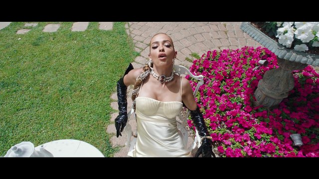 Mad Clip & Ελένη Φουρέιρα - Μπορεί (Official Music Video)