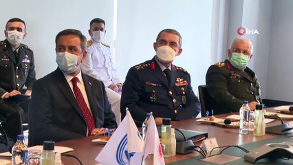 Bakan Akar, Pakistan’a ihraç edilen MİLGEM korvetini inceledi