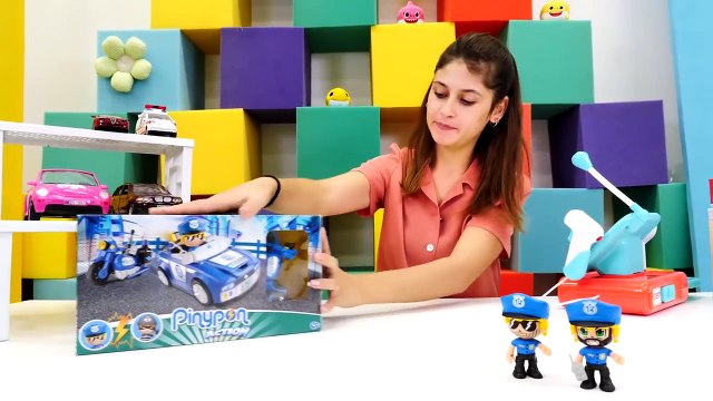 Oyuncak mağazası - Polis arabası. Polis hırsızı yakalıyor! Oyun videosu