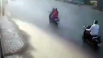 Kapkaççı saldırısına uğrayan kadından şok hareket!