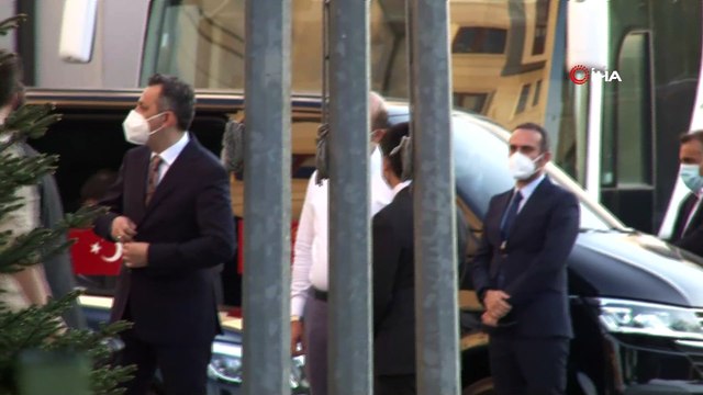 Cumhurbaşkanı Erdoğan, AK Parti İstanbul İl Başkanlığı'ndan ayrıldı