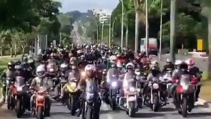 ext-bolsonaro-encabeza-manifestacion-de-motociclistas-230521