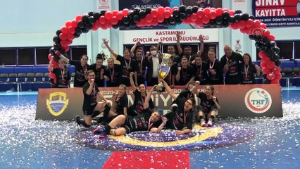 Kastamonu Belediyespor şampiyonluk kupasına kavuştu