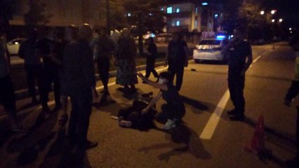 Polisten kaçıp çarptığı bisikletliyi ölüme terk etti