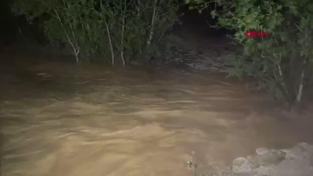 IĞDIR AĞRI DAĞI'NDAN GELEN SEL IĞDIR-NAHÇIVAN KARAYOLU'NDA HASARA NEDEN OLDU