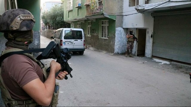 Adana merkezli 3 ilde PKK/KCK operasyonu