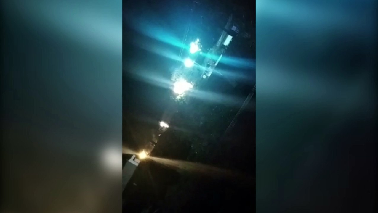 Curto-circuito é registrado na Rua Jacarepaguá no Bairro Interlagos nesta madrugada